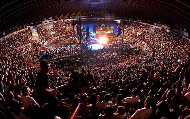 Mineirinho lotado para o UFC 147 (Foto: Inovafoto/Divulgação/UFC)