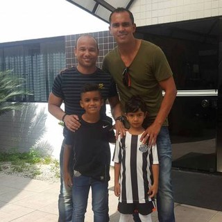 Giovanni foi convidado por Léo para amistoso do Santos contra o Benfica (Foto: Divulgação)