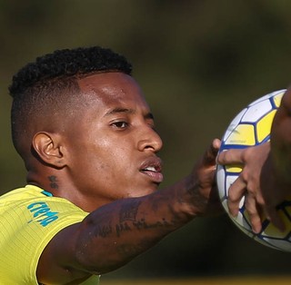 Tchê Tchê sobre jejum de gols de G.Jesus: 