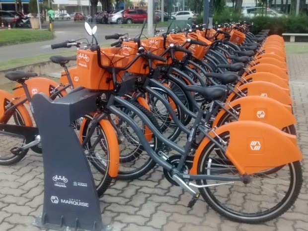Primeira estação de bicicletas compartilhadas é inaugurada em Fortaleza (Foto: Lena Sena/ Do G1 CE)