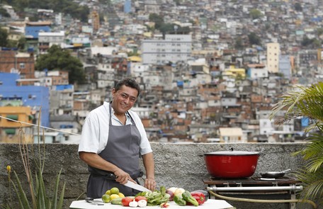Batista mora na Rocinha desde os anos 1980 Mônica Imbuzeiro