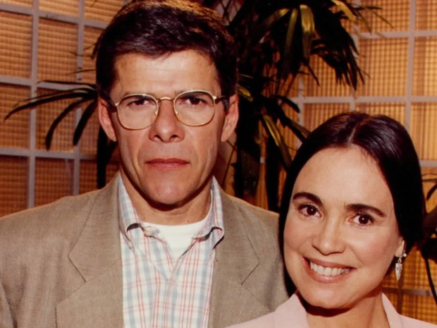 Carlos Moretti (José Mayer) e Helena (Regina Duarte) (Foto: CEDOC/TV Globo)