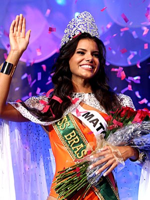 Candidata de Mato Grosso
é eleita a Miss Brasil 2013 (Carol Gherardi/Band)