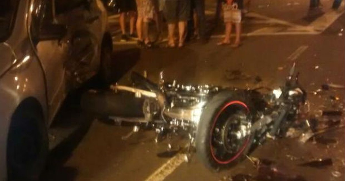 G1 - Motociclista morre após bater em carro em avenida de Salto ... - Globo.com