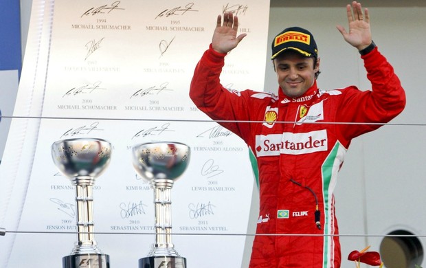 Felipe Massa chega em segundo no GP do Japão e encerra jejum de pódios (Foto: EFE)