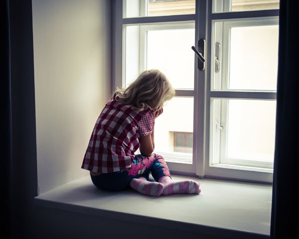 No último ano, 37 mil casos de violência sexual contra crianças e adolescentes foram denunciados por meio do Disque-100 (Foto: Thinkstock)