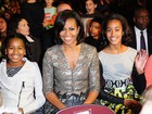 Michelle Obama aconselha pais de Justin Bieber: 'Eu traria pra perto'