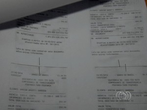 Polícia possui vários comprovantes dos depósitos feitos pelo empresário na conta da jovem em Goiás (Foto: Reprodução/ TV Anhanguera)