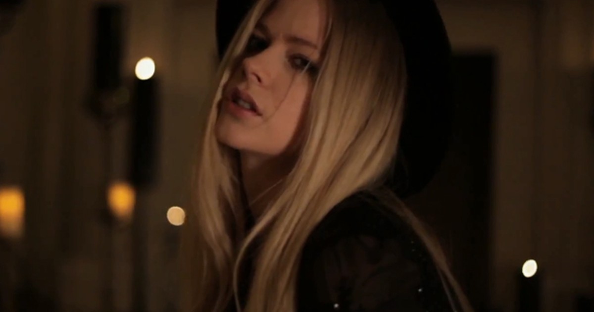 G1 Avril Lavigne Lança Clipe De Give You What You Like Assista Notícias Em Música 