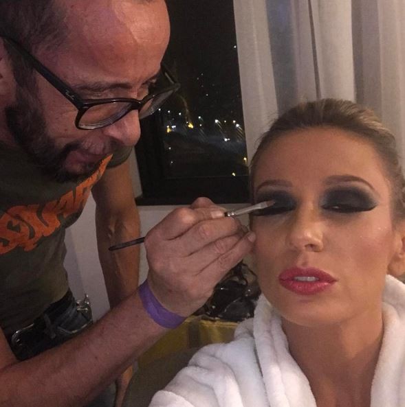 Luisa Mell se arrumando (Foto: Instagram / Reprodução) Luisa Mell se arrumando (Foto: Instagram / Reprodução)