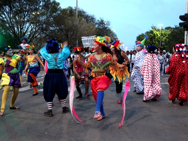 Artistas abrem Cortejo Carnavalesco com irreverência na Praça Deodoro, Centro de São Luís (Foto: Divulgação/Antônio Martins)