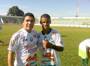 Cabañas e Gessé, em amistoso entre Tanabi e Grêmio Barueri (Foto: Marcos Lavezo)