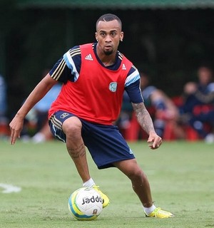 Invicto há cinco meses, Wesley volta ao Verdão tentando retomar boa fase