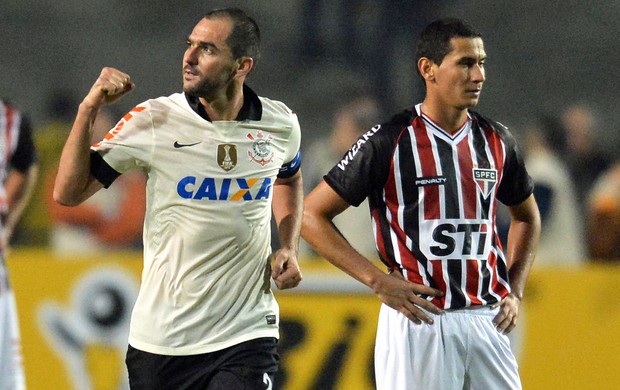 Danilo comemora, Corinthians x São Paulo - final Recopa (Foto: AFP)