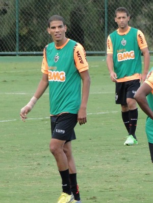 Leonardo Silva treino Atlético-MG (Foto: Fernando Martins)