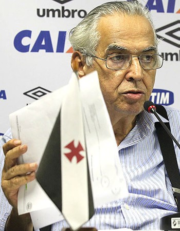 Eurico Miranda Coletiva Vasco (Foto: Marcelo Sadio / Vasco.com.br)