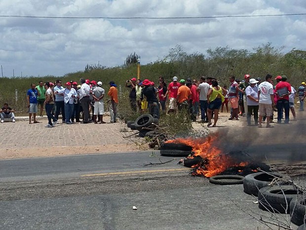 Interdição acontece no KM 104 em João Câmara (Foto: Divulgação/Polícia Rodoviária Federal do RN)