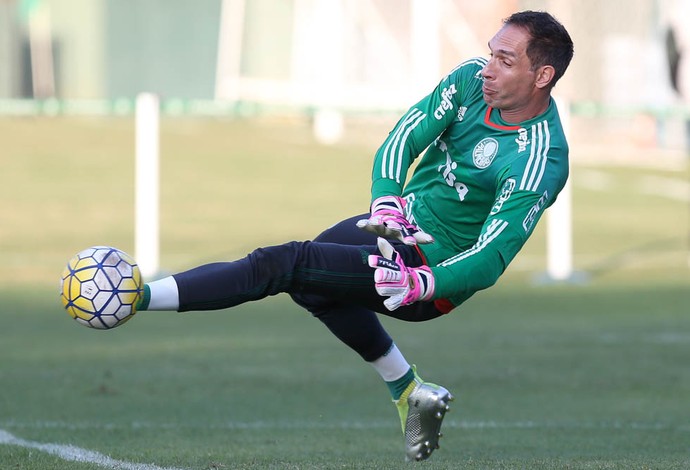 Rizek aprova presença de Fernando Prass na pré-lista para os Jogos do Rio