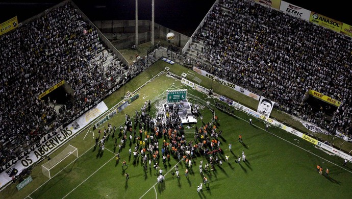 ABC 100 anos - comemoração - ABC campeão brasileiro Série C 2010 - Estádio Frasqueirão (Foto: Demis Roussos)