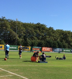 Com titulares, Palmeiras faz treino físico antes de viagem para o interior