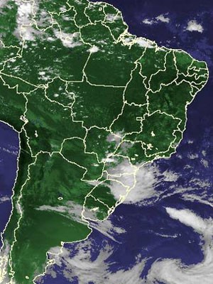 Imagem de satélite mostra ausência de nuvens no interior do Nordeste, onde não deve chover neste fim de semana (Foto: Reprodução/Cptec/Inpe)