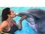 Scheila Carvalho compartilha foto com golfinho na web