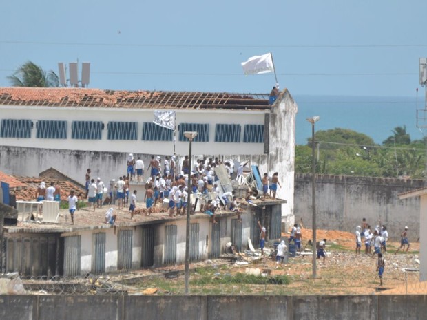 Detentos se rebelam novamente na Penitenciária Estadual de Alcaçuz (Foto: Magnus Nascimento/Tribuna do Norte)