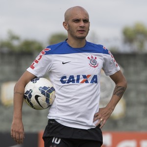 Timão e Fábio Santos: acordo 99% fechado para renovação por um ano