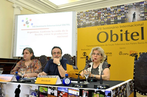 Mônica Kirchheimer, Gustavo Aprea e Silvia Borelli durante a segunda mesa do seminário (Foto: Renato Velasco)