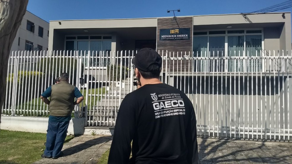 Operação à Deriva investiga irregularidades no setor portuário, em Antonina (Foto: Amanda Menezes/ RPC Curitiba)