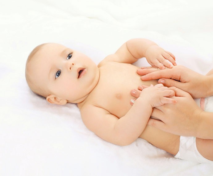 Use produtos específicos para a pele do bebê na hora da fralda (Foto: Divulgação)