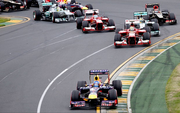 largada GP da Austrália (Foto: Agência Reuters)