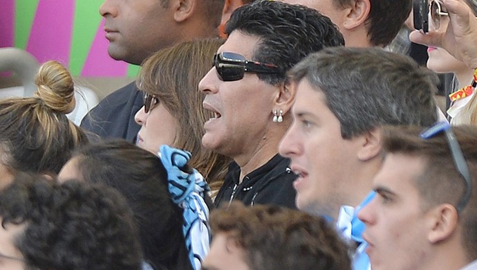 Maradona Argentina vs Iran (Photo: Reuters)