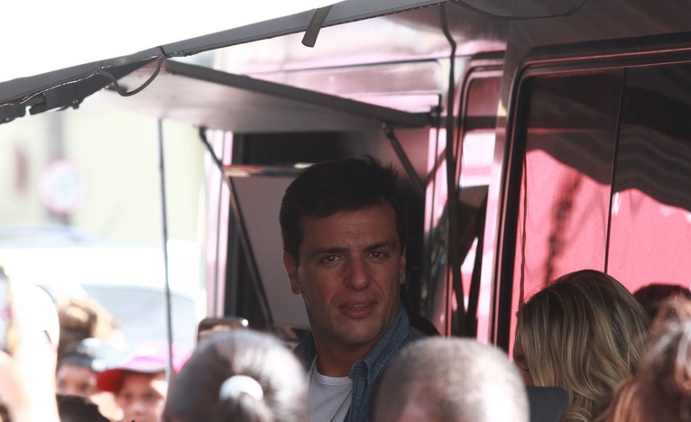 Rodrigo Lombardi  em gravação de 'Salve Jorge' (Foto: Clayton Militão / Foto Rio News)