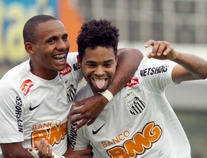 Diego e Giva Santos (Foto: Pedro Ernesto Guerra Azevedo/Divulgação Santos FC)