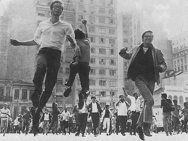 Movimento estudantil durante os anos de ditadura (Foto: Divulgação/ Arquivos UNE)