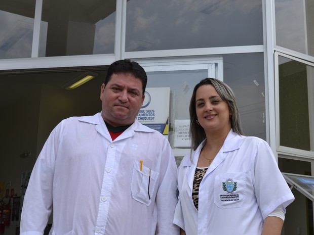 Marileidys e Alberto atendem juntos em unidade de saúde de Cachoeiro de Itapemirim (Foto: Viviane Machado/ G1)