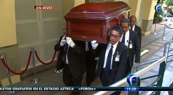Cortejo de Roberto Gómez Bolaños (Foto: Reprodução/Televisa)