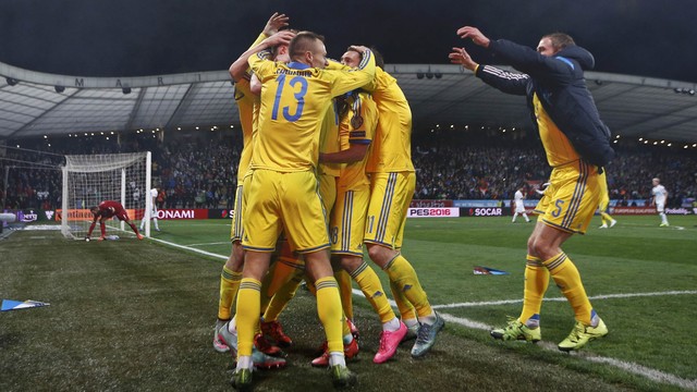 2015-11-17t215404z_101111765_lr2ebbh1ott