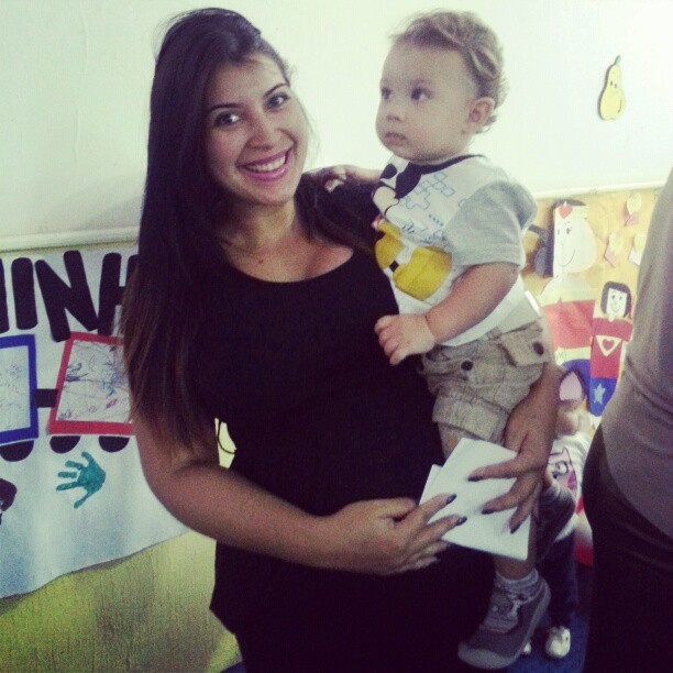 Priscila Pires e o filho (Foto: Reprodução/Instagram)