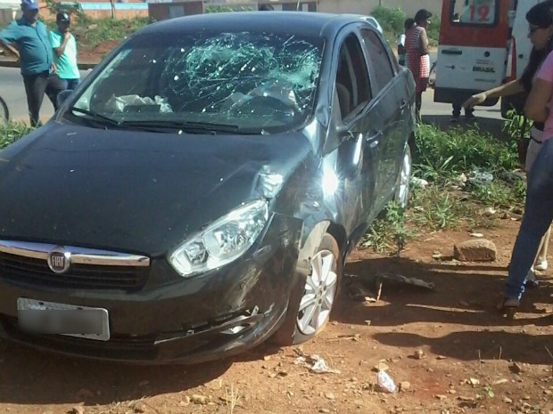 Acidente foi no cruzamento da Avenida Rosa de Saron com a Alameda Beija-flor (Foto: Denivaldo Pereira dos Santos/Arquivo Pessoal)