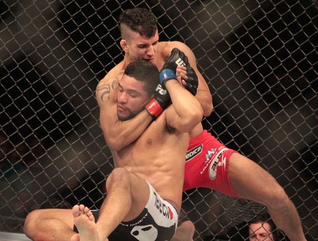 MMA - UFC Jaguará do Sul - Felipe Sertanejo x Maximo Blanco (Foto: Rodrigo Malinverni)