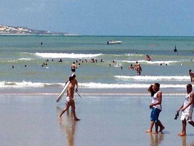 Trecho próximo ao Morro do Careca está impróprio (Foto: Wild Nascimento)