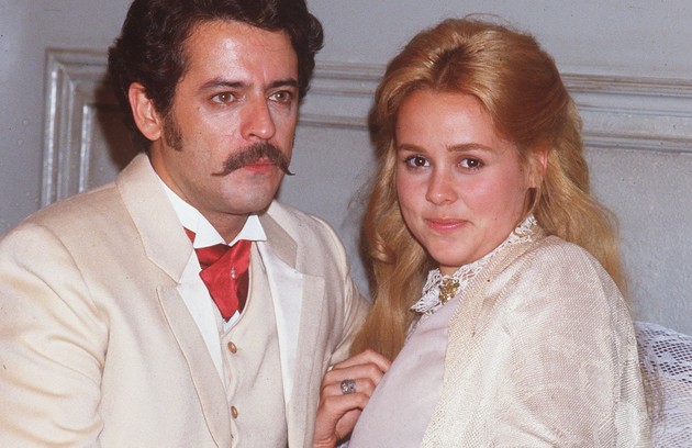 Com Marcos Paulo em 'O primo basílio', exibida em 1988 (FOTO: Arquivo)