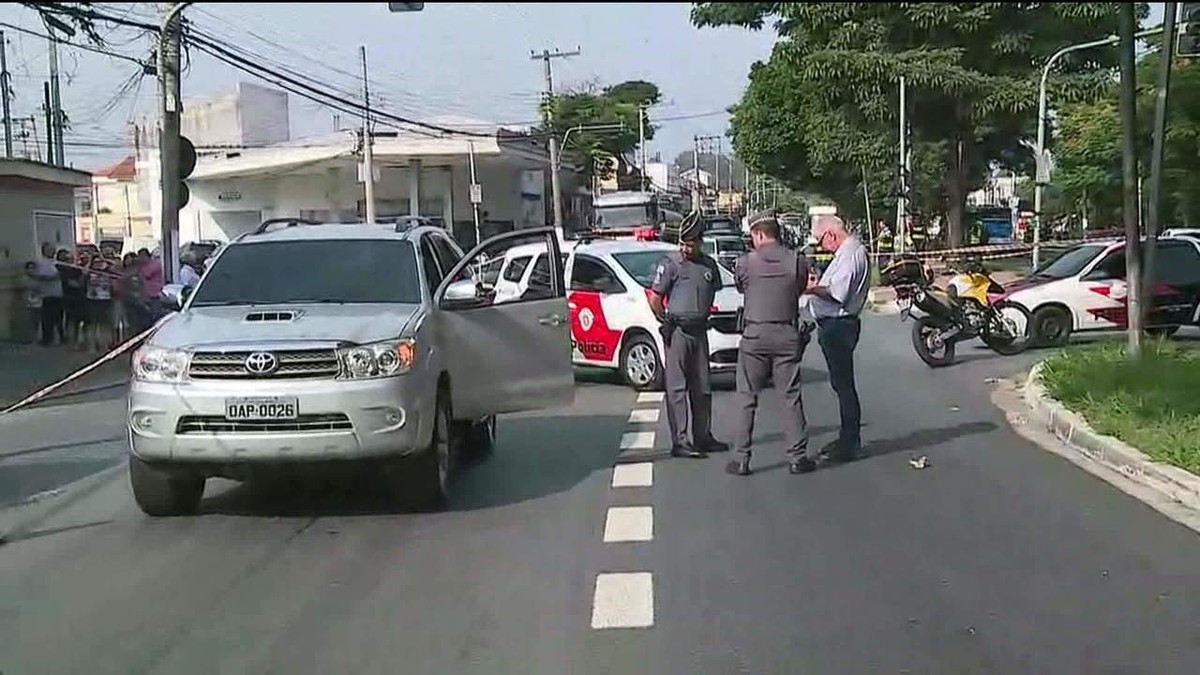 Criminosos Em Moto Matam A Tiros Comerciante Na Zona Sul De Sp S O