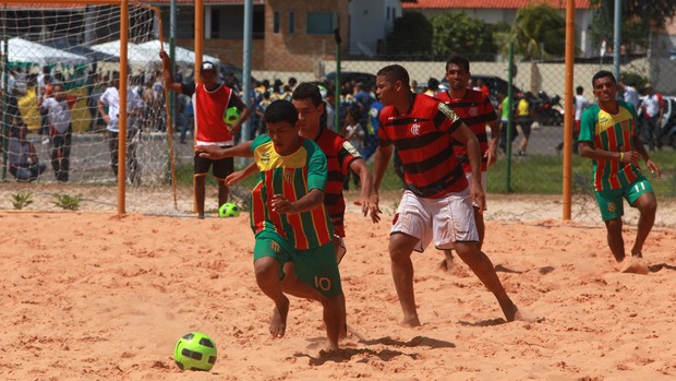 Sampaio e Flamengo em duelo no beach soccer na Arena Domingos Leal, na Lagoa da Jansen (Foto: Divulgação)