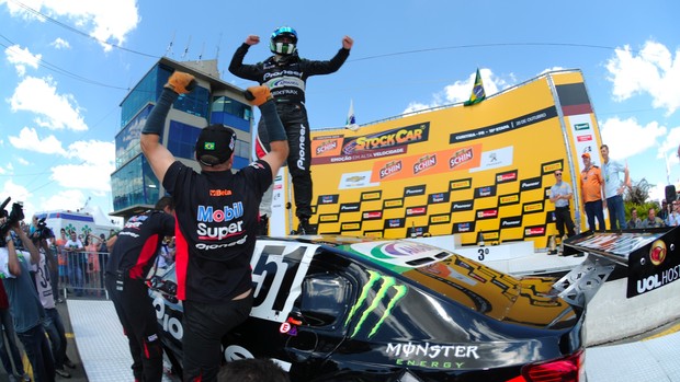 Átila Abreu vitória Stock Car Curitiba (Foto: Duda Bairros / Stock Car) Átila Abreu vitória Stock Car Curitiba (Foto: Duda Bairros / Stock Car)