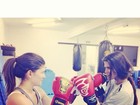 Antônia Morais posta foto pronta para lutar boxe