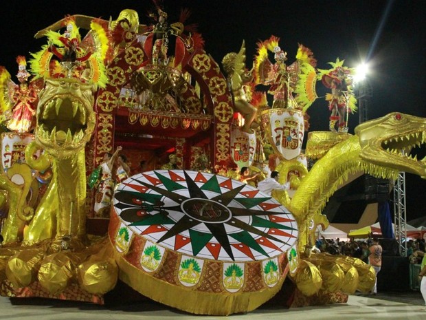 Mocidade Independente de Aparecida cantou ‘Nhamundá – Uma Viagem Pelo Rio das Ykamiabas’ (Foto: Frank Cunha/G1)