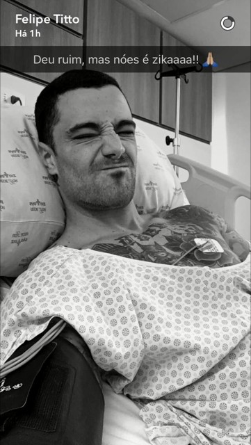 Felipe Titto posta foto no hospital (Foto: Reprodução/Snapchat)